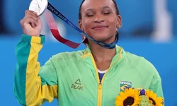 Inter goleia Flamengo e encerra invencibilidade de Renato