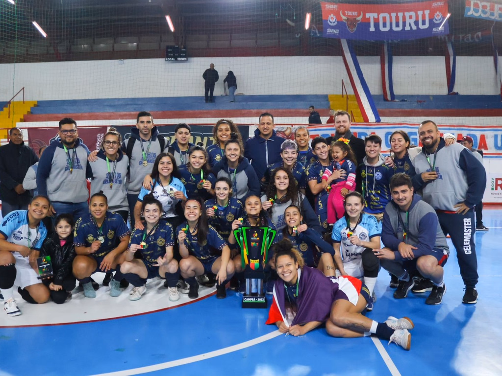 Celemaster vence duas partidas em 24h