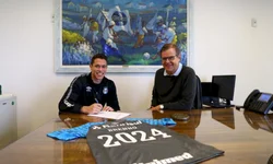 Charles do Bronx vence Chandler e é campeão dos leves