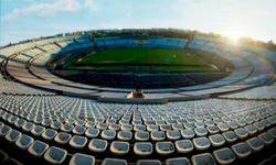 Charles do Bronx vence Chandler e é campeão dos leves