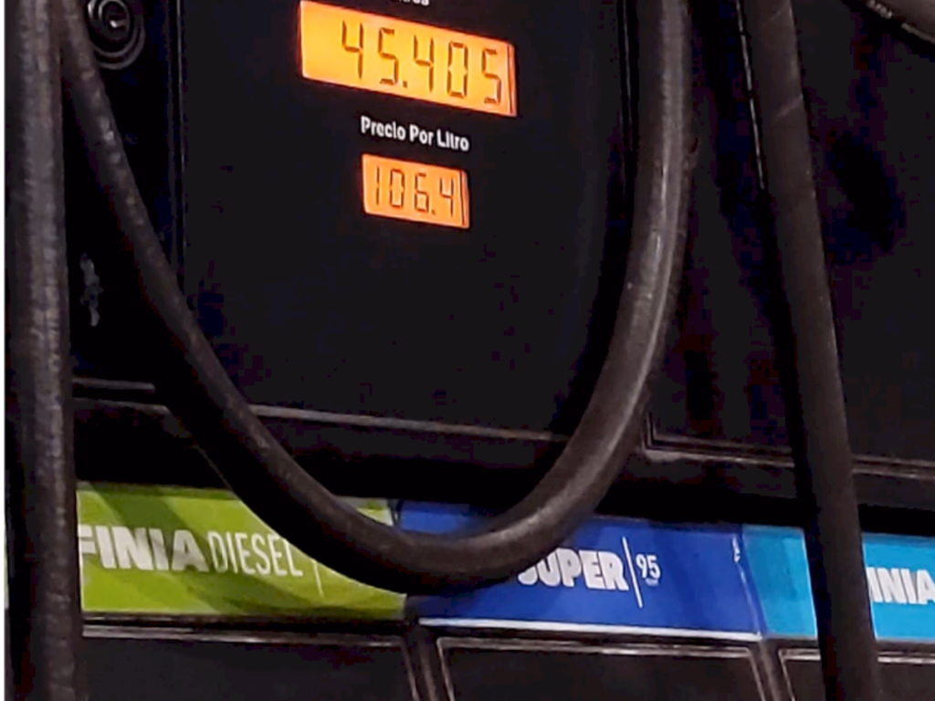 Gasolina argentina é metade do preço da brasileira