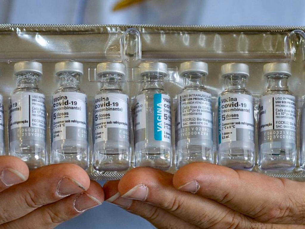 Começa vacinação para maiores de 33 anos