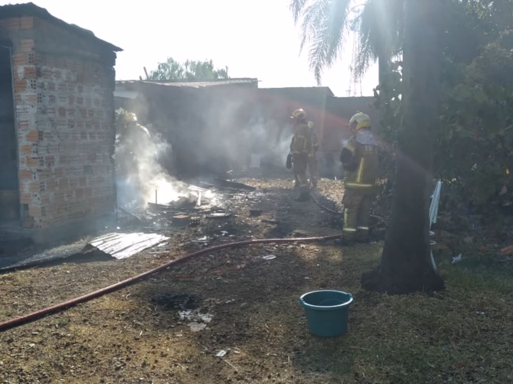Bombeiros combateram 70 incêndios em janeiro