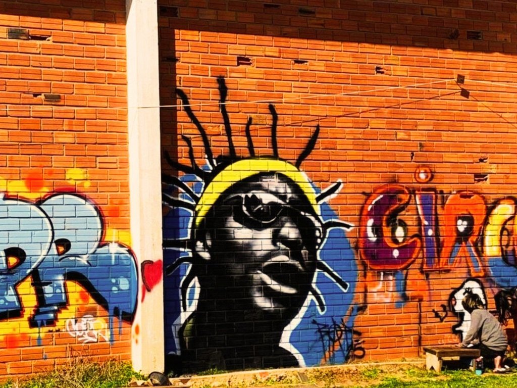 Arte urbana colorindo Uruguaiana: a energia do grafite na João Paulo II