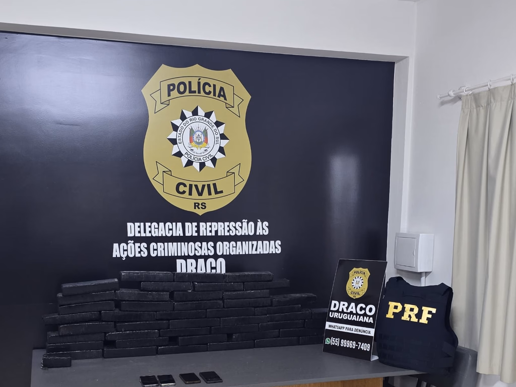 Ação conjunta na BR-472 prende trio por tráfico de drogas