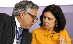 Lula demite Nísia Trindade e nomeia Padilha para o Ministério da Saúde