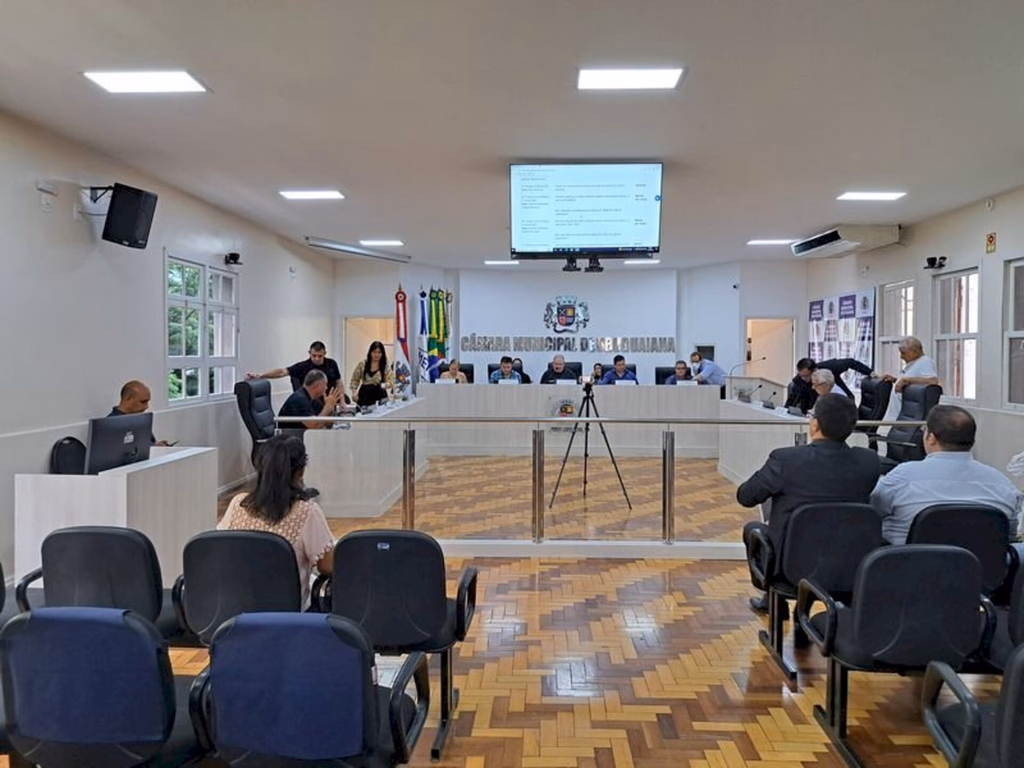 Câmara aprova orçamento com 23 emendas