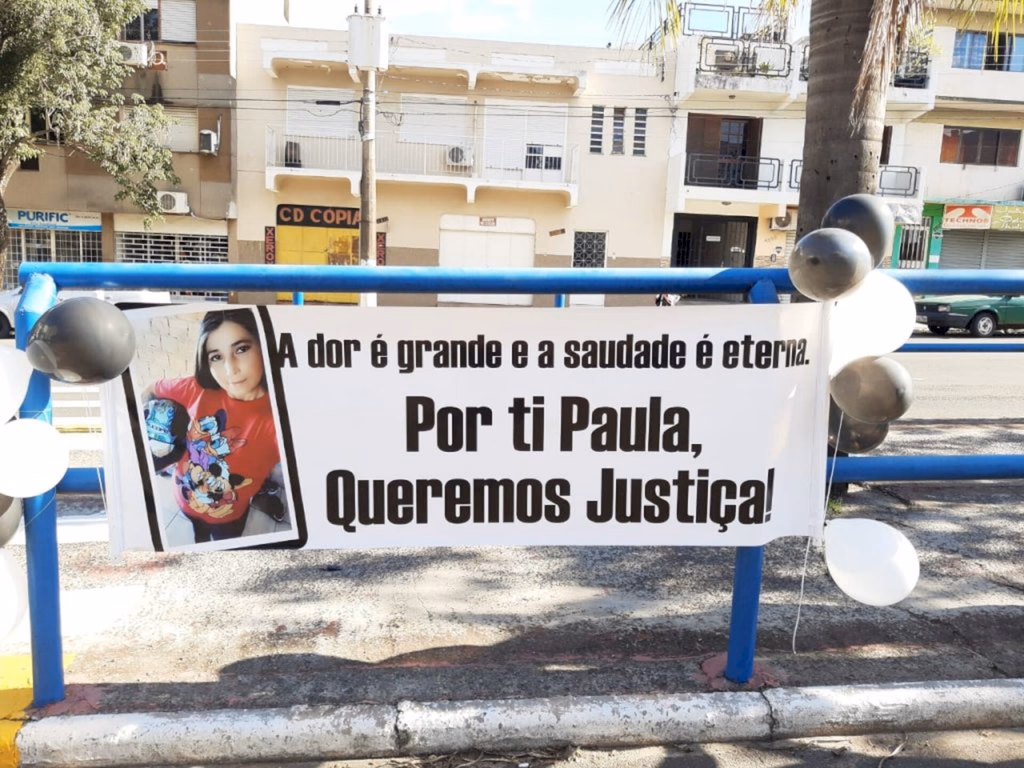 Protesto pede justiça por vítima de homicídio de trânsito