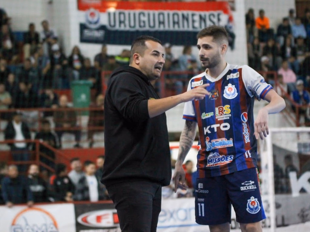 Uruguaianense joga fora de casa após vitória contra o Santa Rosa Futsal