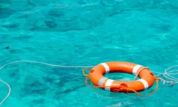 Mulher é esfaqueada pela companheira do ex-namorado