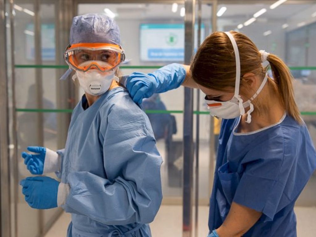 UnB desenvolve máquina para descontaminar máscaras