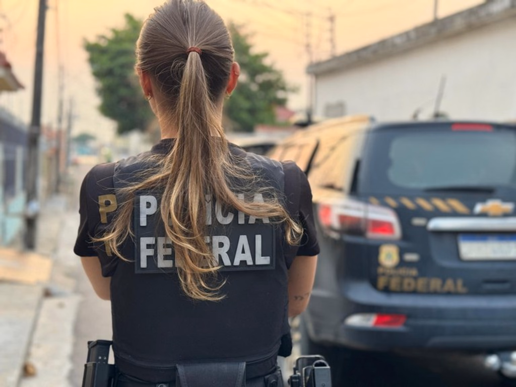 Polícia Federal prende homem foragido por violência doméstica