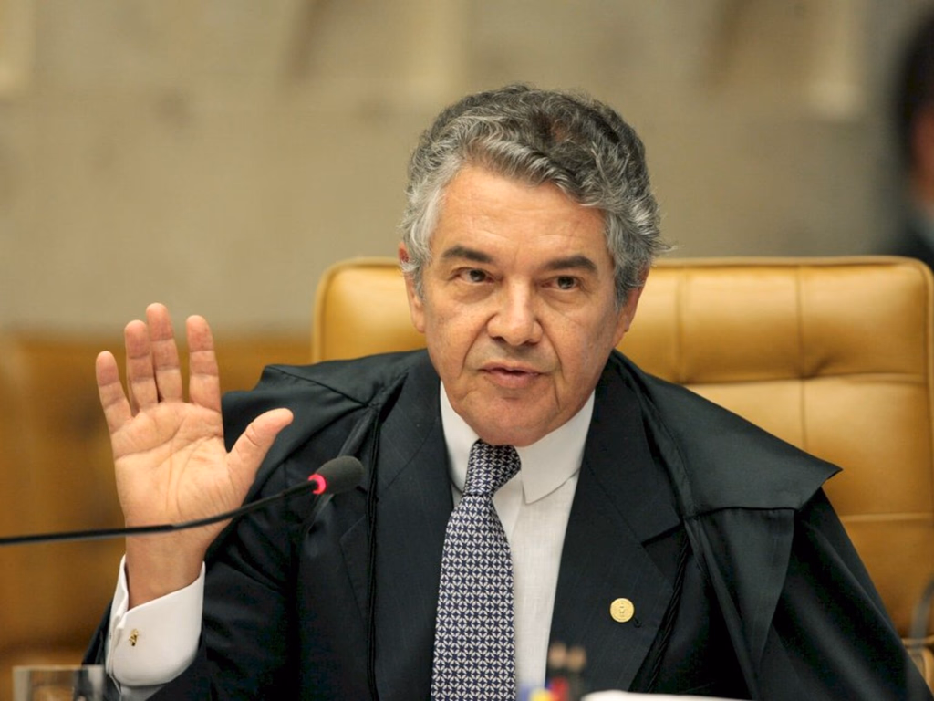 Marco Aurélio rejeita ação de Bolsonaro contra governadores