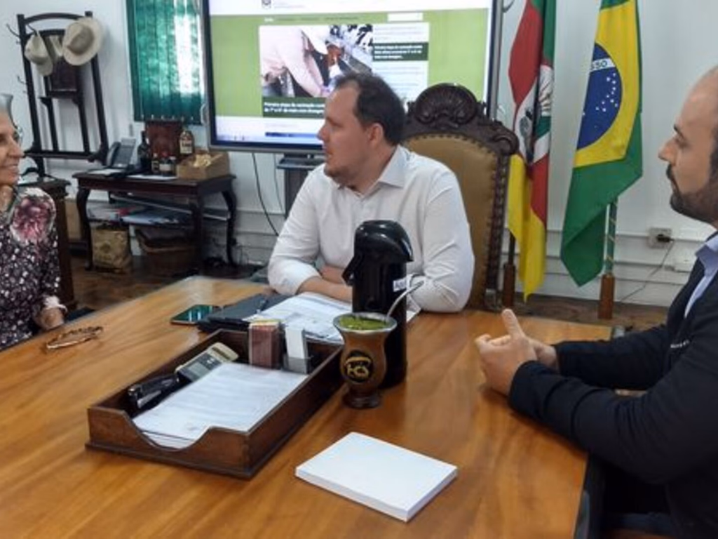 Simvet/RS se reúne com Secretário da Agricultura do Rio Grande do Sul