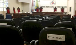 Mandetta fica, pelo menos por enquanto