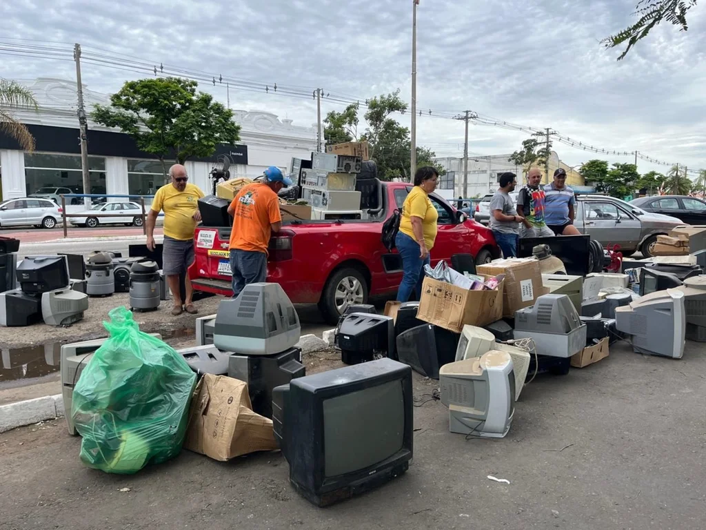 Secretaria de Meio Ambiente recolheu mais de 20 toneladas de lixo eletrônico durante evento