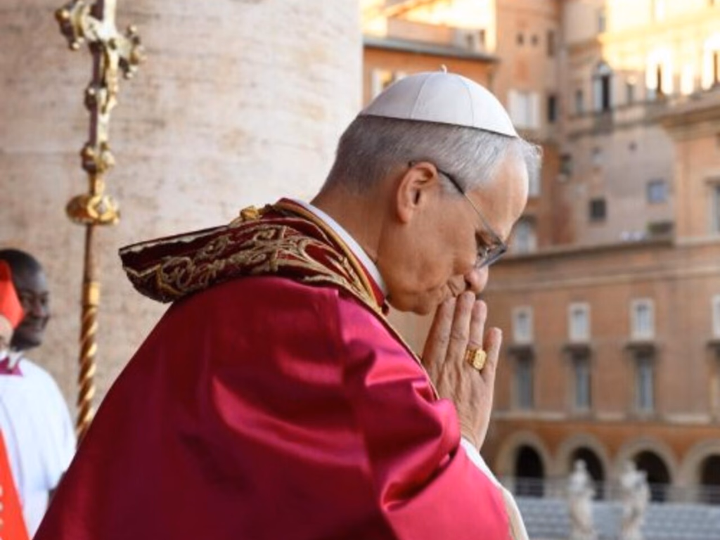 Quem é Robert Francis Prevost, o papa Leão XIV