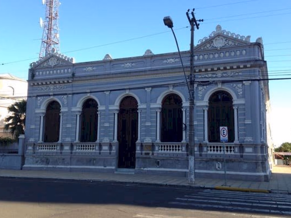 Venda de bebidas alcoólicas em copos plásticos foi discutida hoje