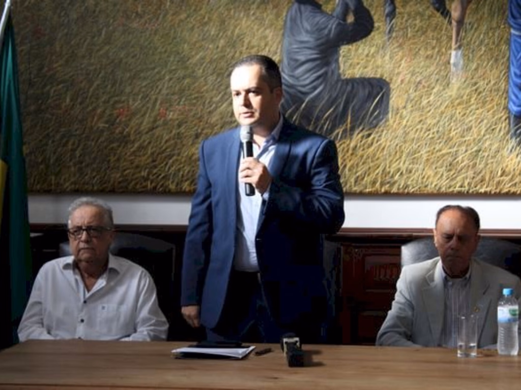 Celso Duarte está fora e Saldanha assume o comando