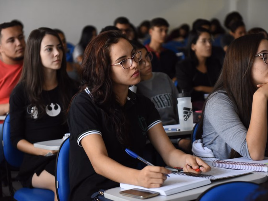 Fies divulga oferta de vagas