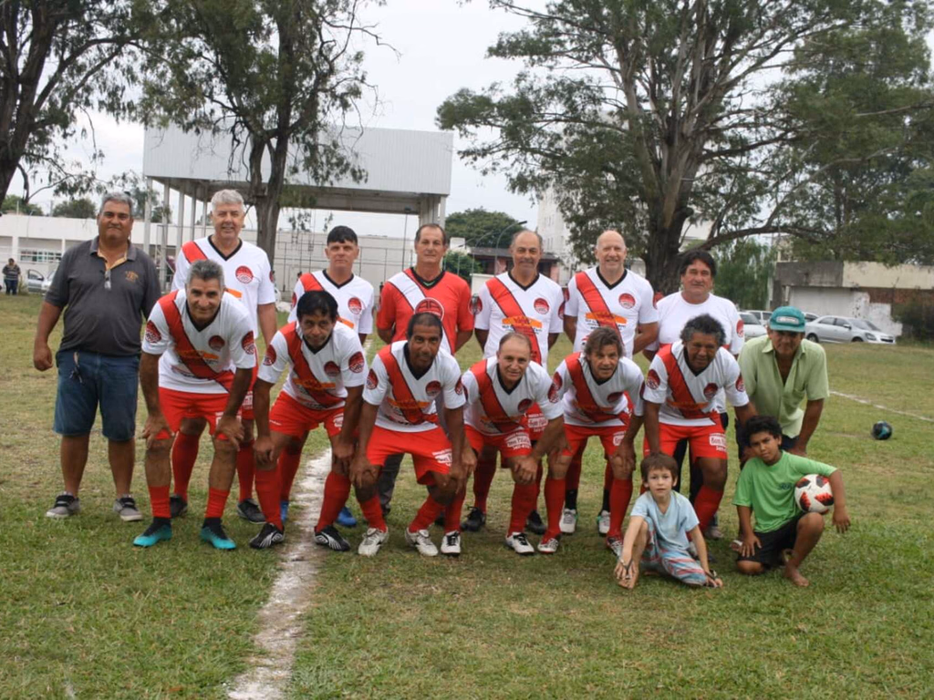 Barcelona vence mais uma e continua na liderança