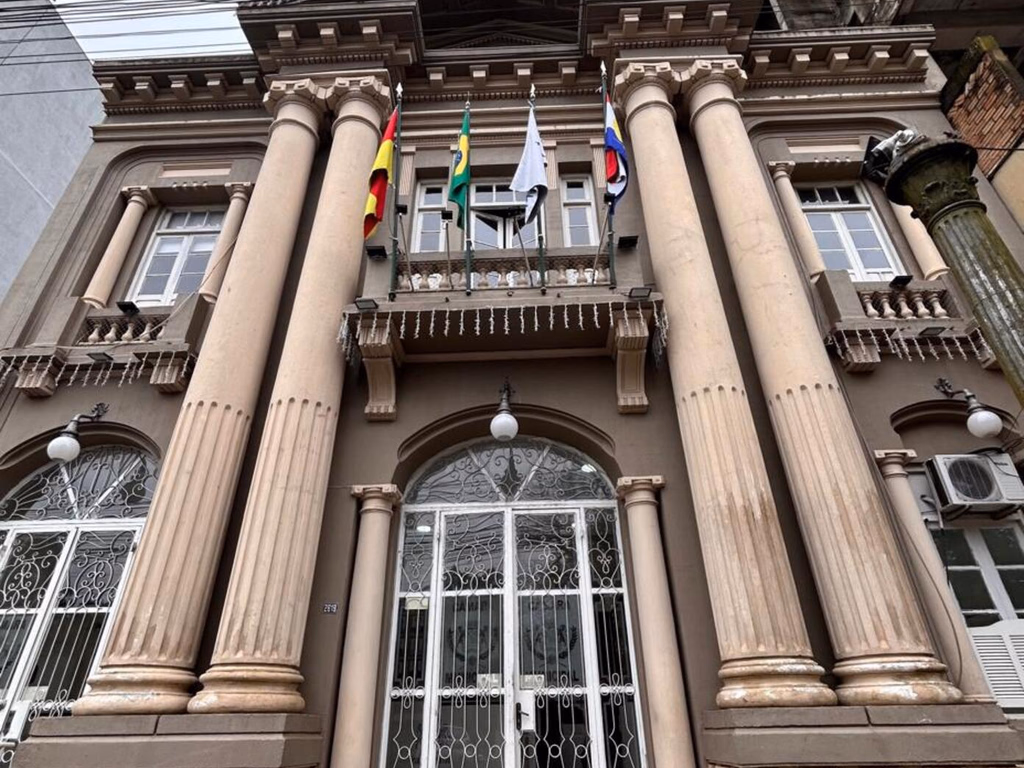 Legislativo aprova orçamento de 2025