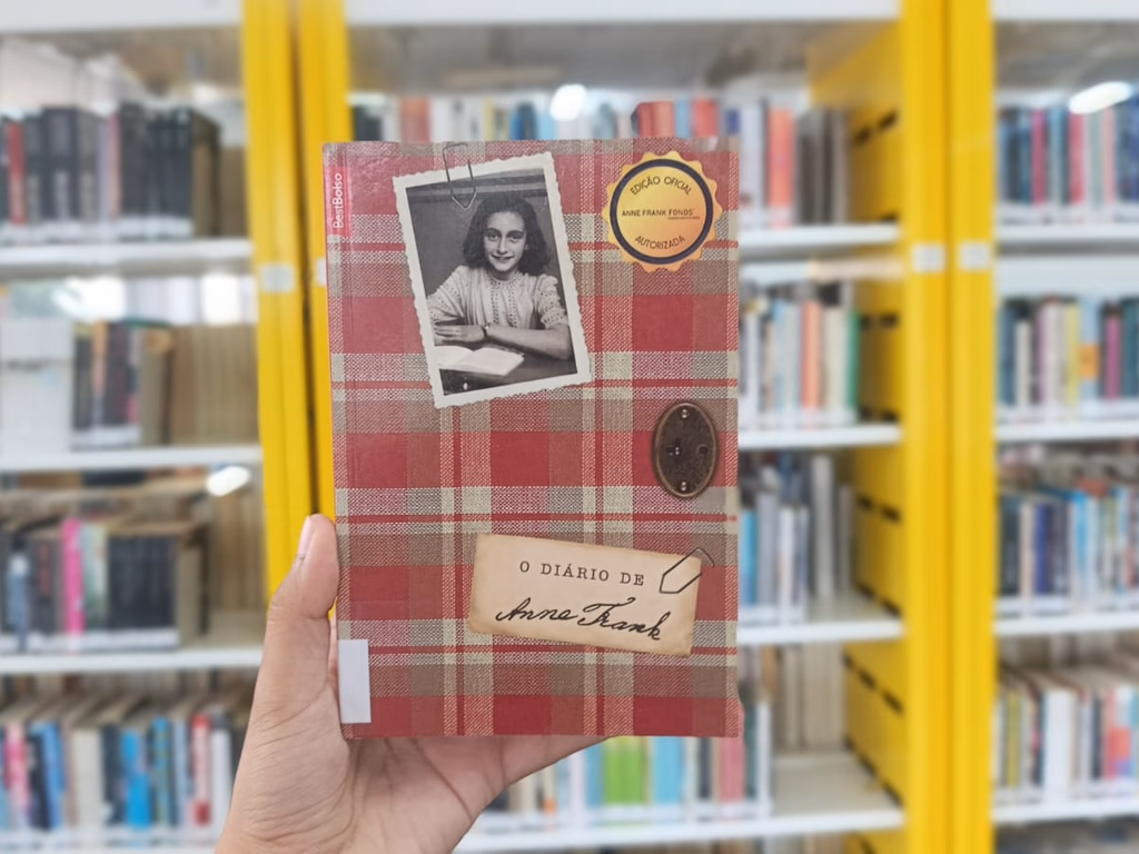 Vitrine Literária homenageia vítimas do Holocausto