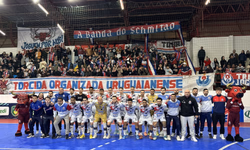 Goleada garante Uruguaianense na final