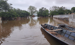 Mais de mil pessoas estão fora de casa
