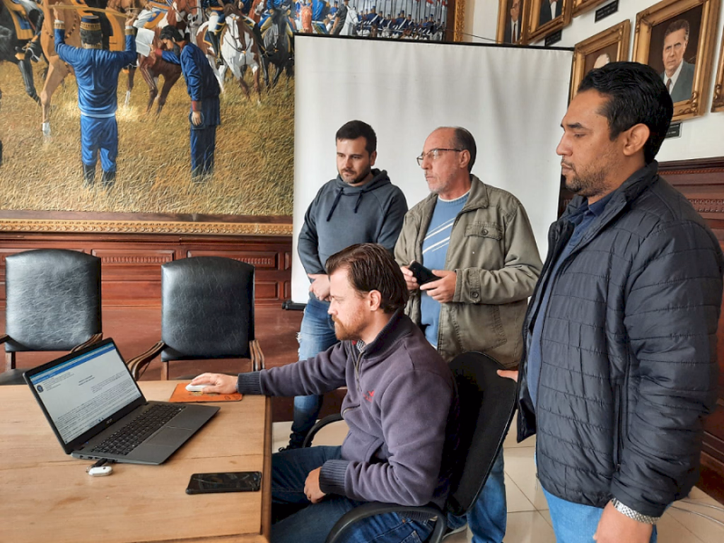 Prefeitura ganha direito de uso de prédios na Ponte Internacional