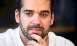 Deputado procurador judicializa a política para garantir aumento salarial