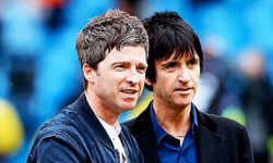 Chris Packham faz um apelo a Taylor Swift sobre o uso de jatos particulares