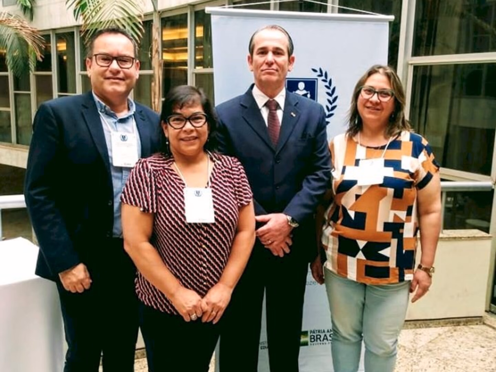 Semed participa de capacitação sobre escolas cívico-militares