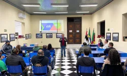 Deputados devem votar na próxima semana projeto de proteção infantil digital