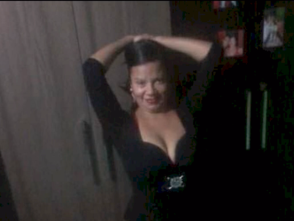 Companheiro mata mulher em frente aos filhos