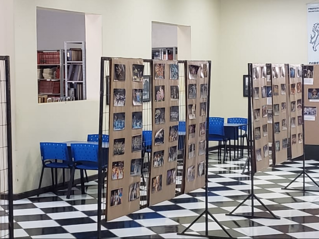 Mostra de fotografias conta a história do Carnaval de Uruguaiana