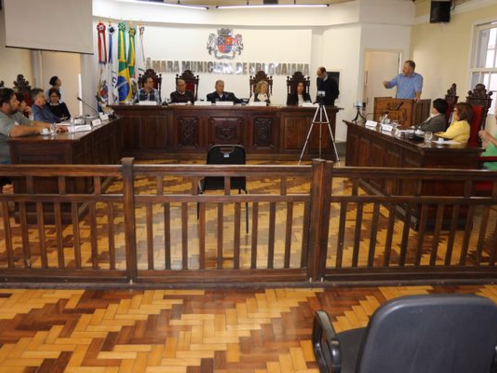 MP sobre saneamento básico é assunto na Tribuna Livre