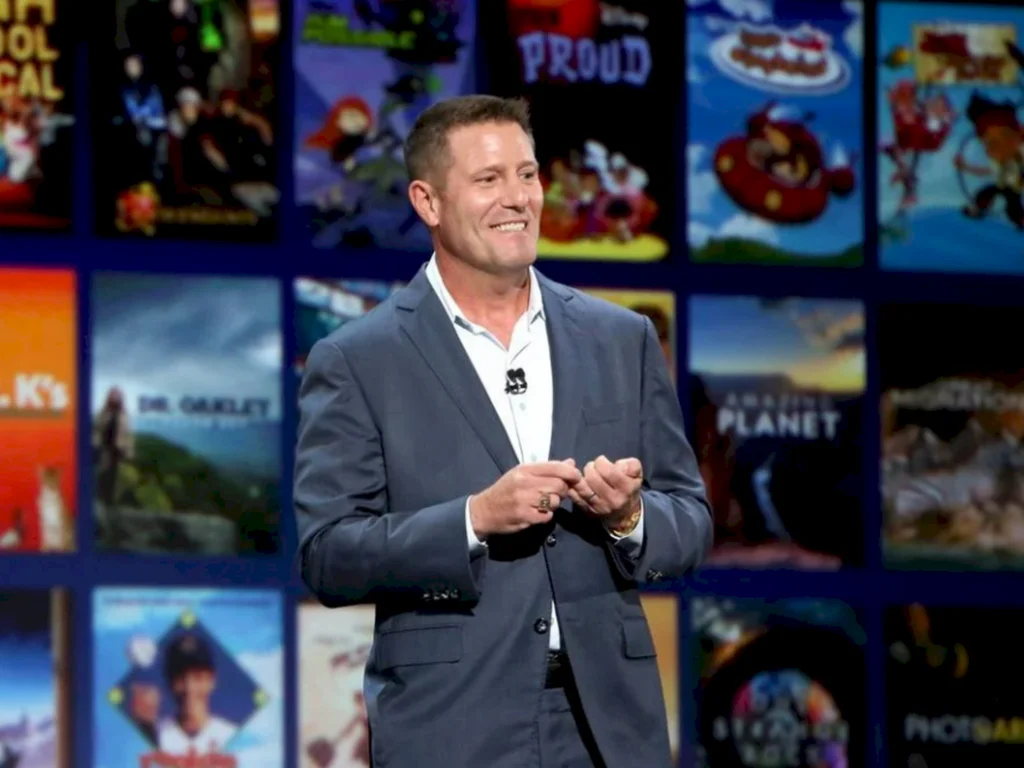 CEO do TikTok renuncia ao cargo e fala em reestruturação