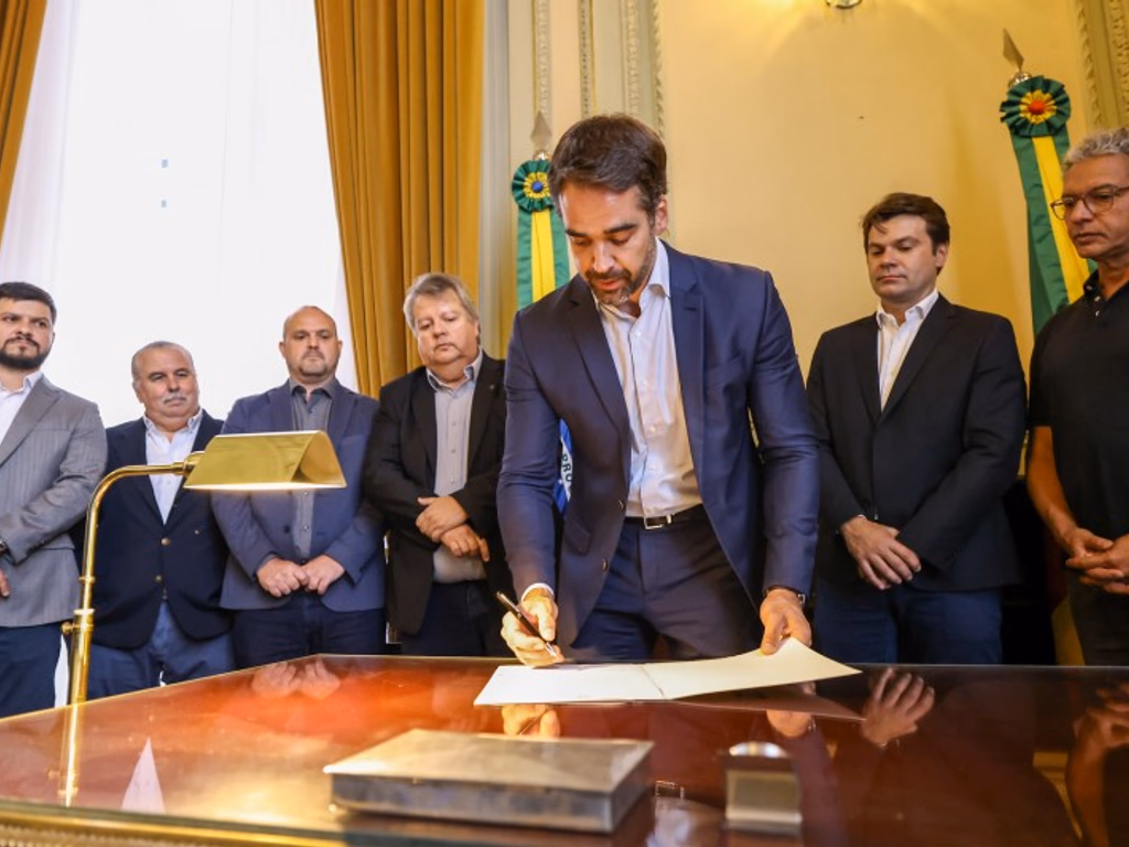 Eduardo leite sanciona lei que altera uso da taxa CDO