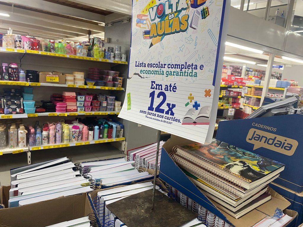 Comércio local se prepara para aumento na demanda com a volta às aulas 