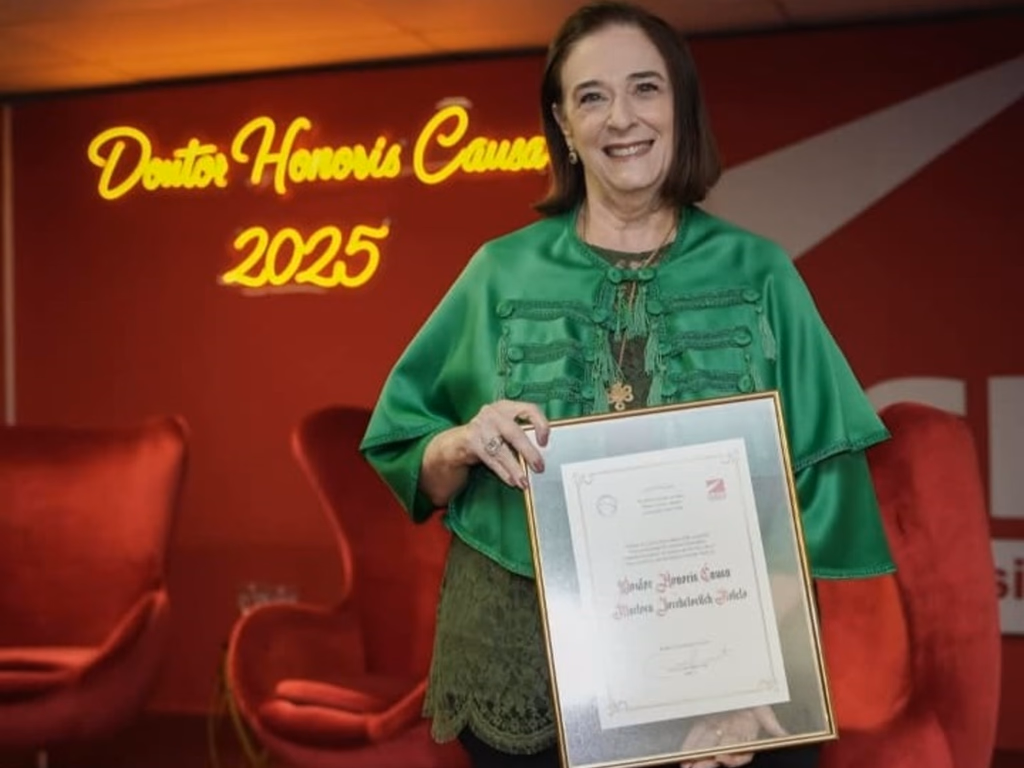Uruguaianense recebe título Honoris Causa pela UnB