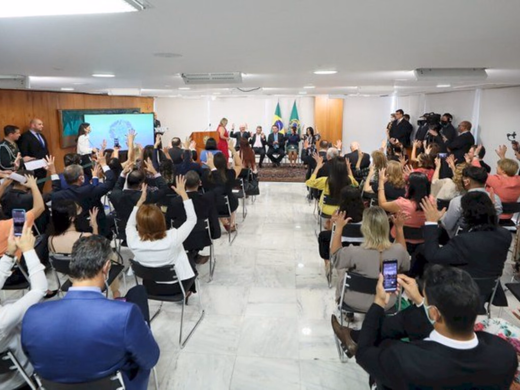 Governo lança nova Política Nacional de Educação Especial