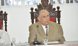 ‘Cabrito’ pede abertura da Farmácia Popular nos fins de semana