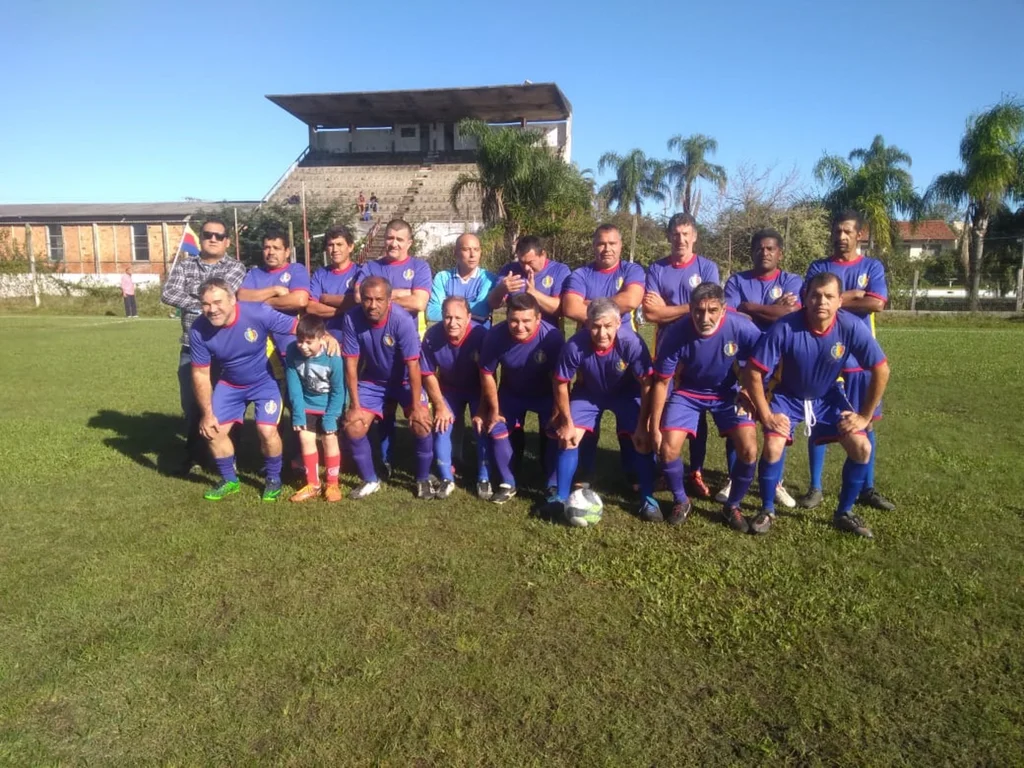 Ferro Carril vence Rezende na segunda rodada da Liga Master Cinquentões