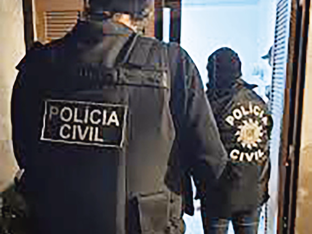 Menor é apreendido após perseguir e ameaçar a ex-namorada