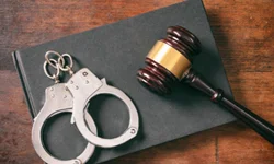 Homem é encontrado ferido e sem identificação