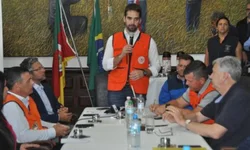 Leite garante recursos para saúde é maquinas para auxiliar os municípios