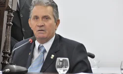 Oitenta e dois candidatos já apresentaram registro no TSE