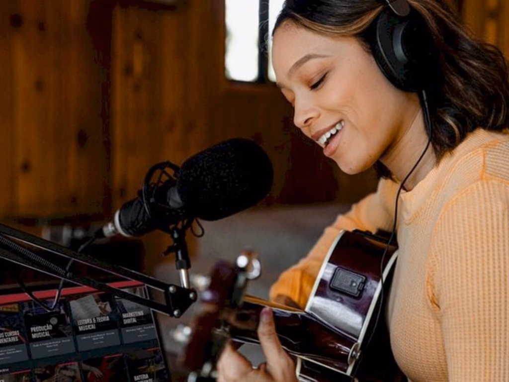 School of Rock Play oferece mais de mil conteúdos online de música