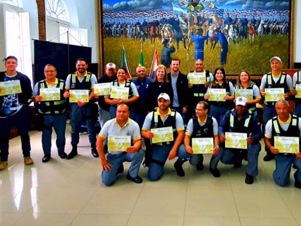 Agentes de trânsito de Uruguaiana concluem capacitação